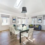 Appartamento di 95 m² con 2 camera(e) e 2 bagno(i) privato(i) in zona West End Soho